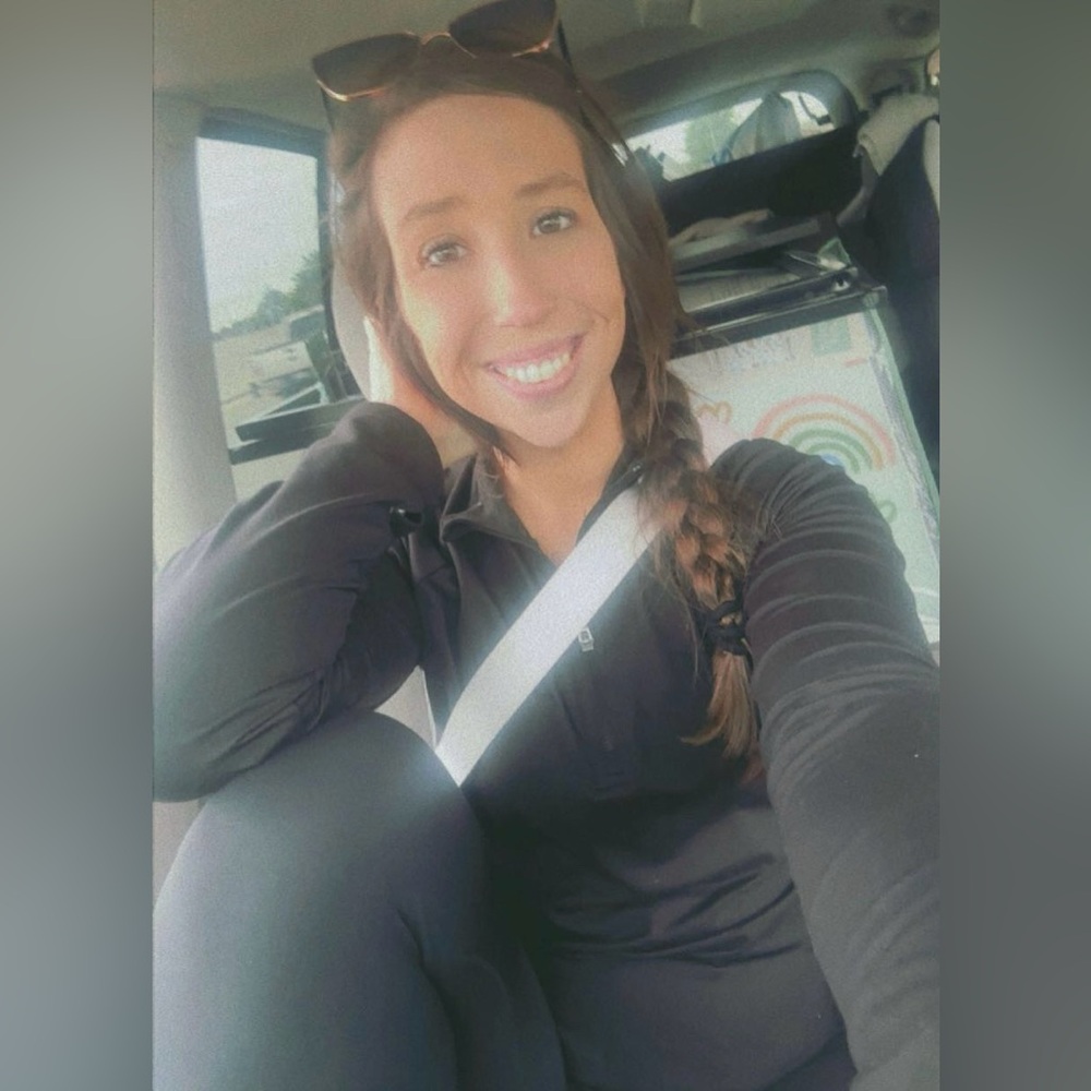 Meet your Posher, Kayla